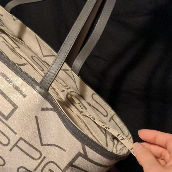 Via Spiga Gray Logo Zip Top Tote Bag Coated Canvas Leather Straps HP 3-28-25